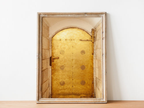 Gold Door at the Yochanan Ben Zakai Synagogue — Jewish Quarter of Jerusalem