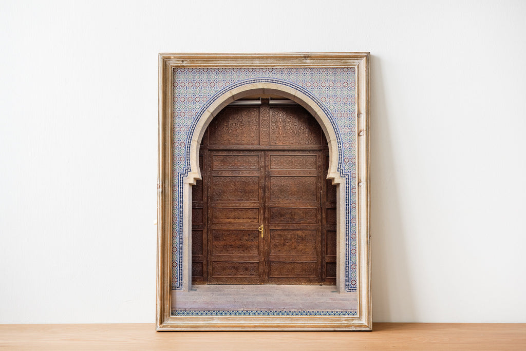 Jerusalem Old Carved Wooden Door with Moroccan Andalusian Decorative Mosaic — Worldwide North Africa Jewish Heritage Center Entrance