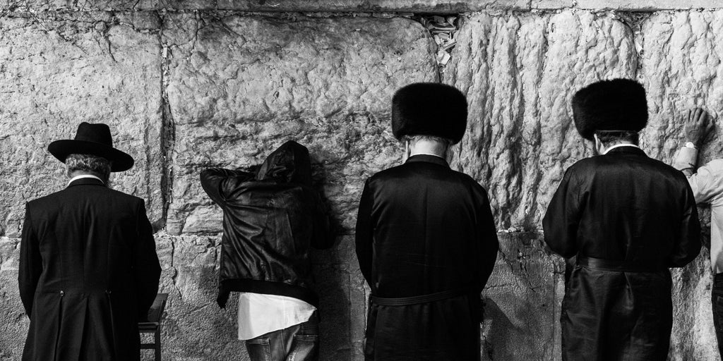 Black and White Panoramic Kotel — Four Jewish Prayers at the Western Wall, Jerusalem