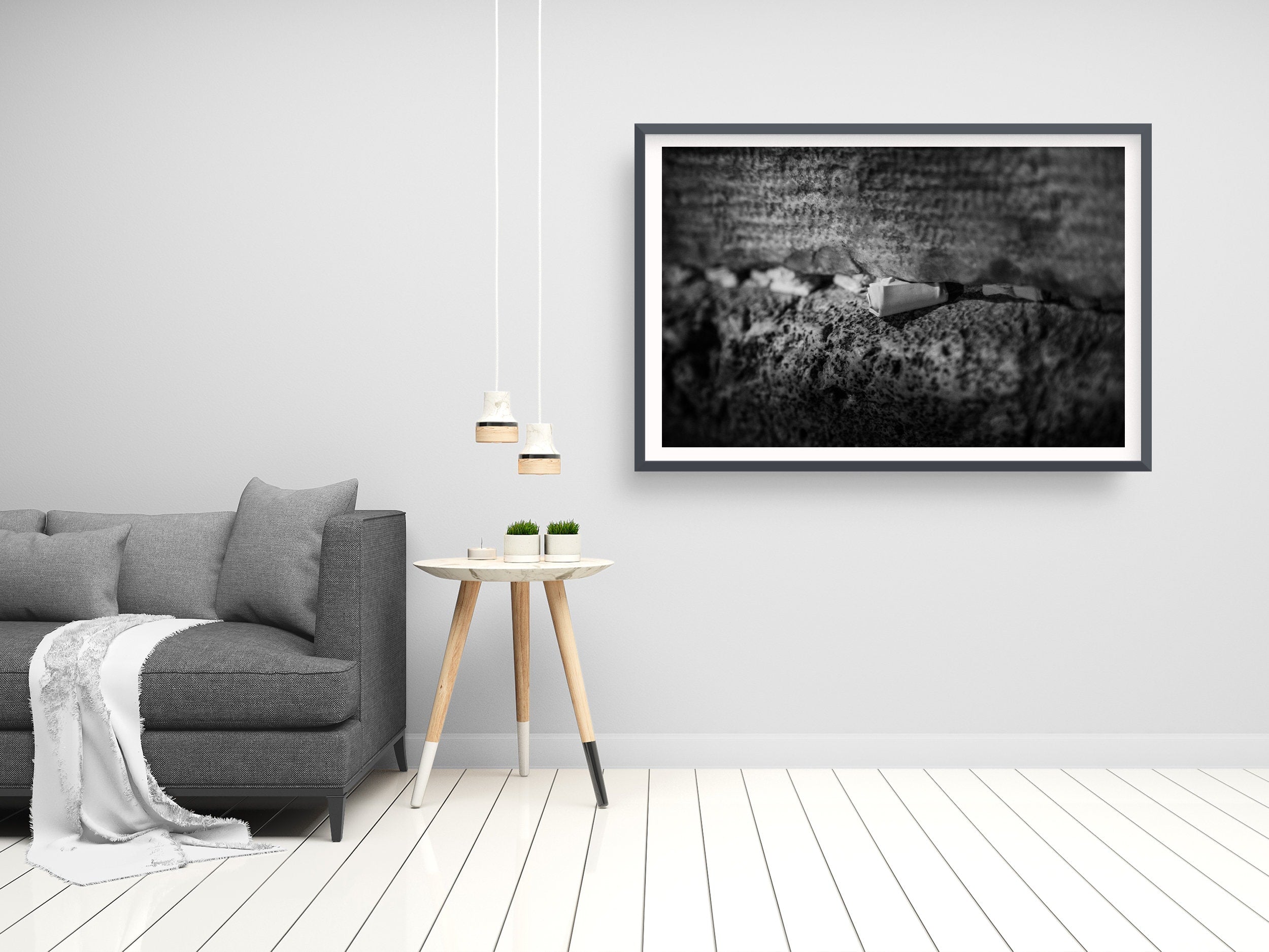 Back and White Kotel Stone Wall Art with a Prayer Note