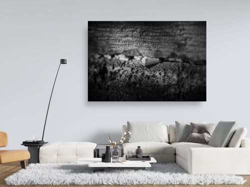 Back and White Kotel Stone Wall Art with a Prayer Note