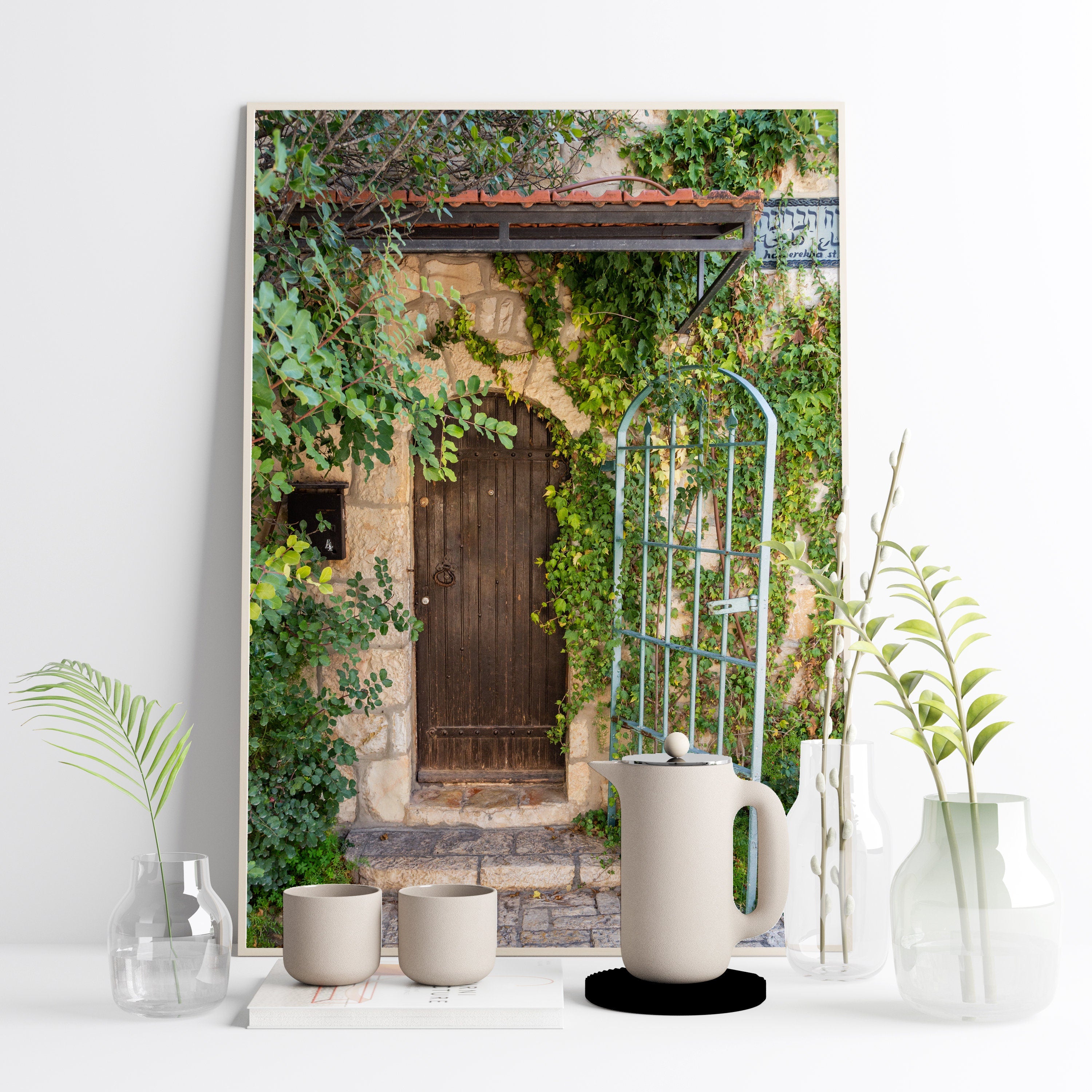 Jerusalem Vintage Brown Wooden Door with Ivy — Yamin Moshe Neighborhood