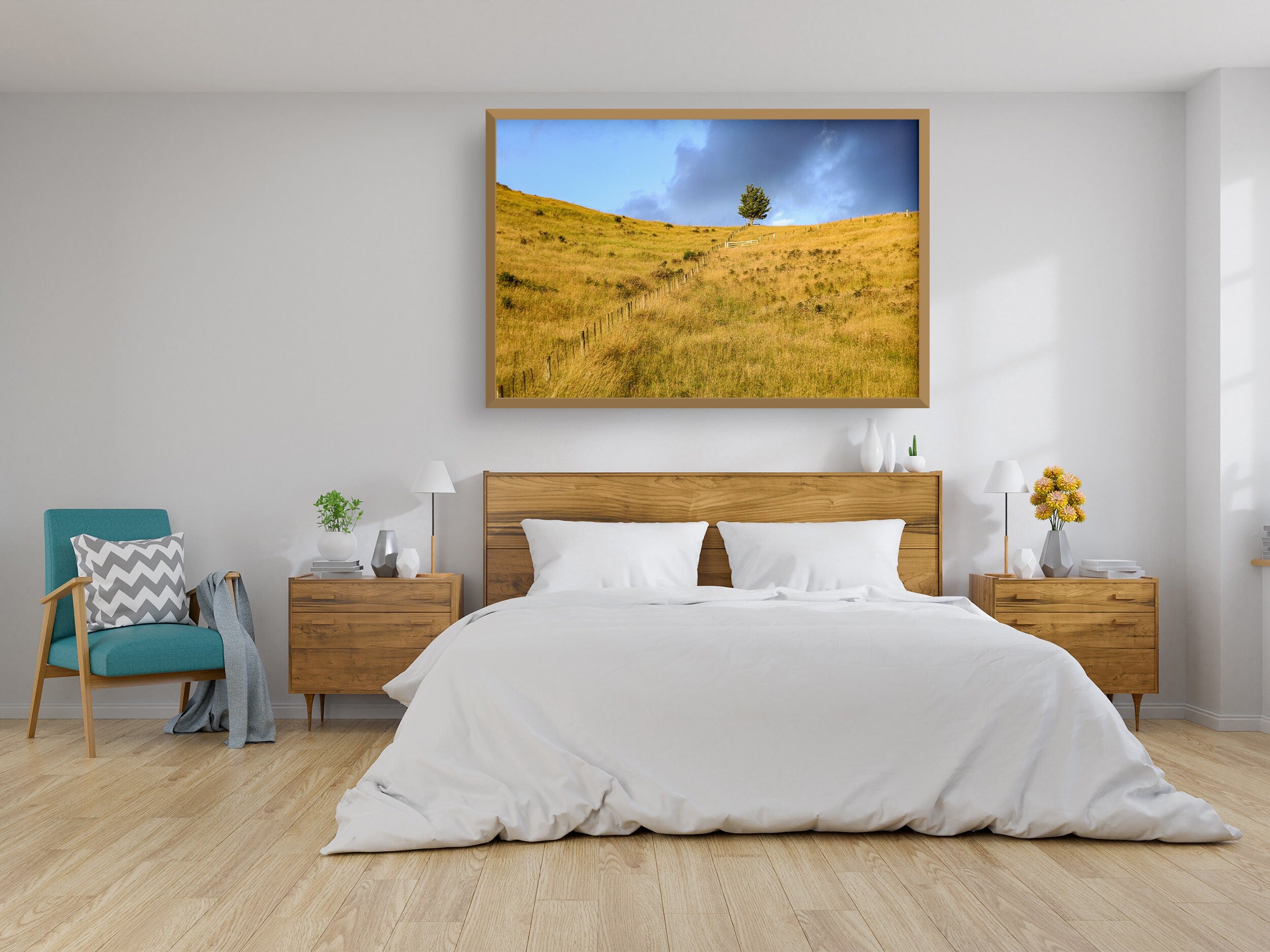 Sunset Scenery Gold Wild Field and Tree — Landscape