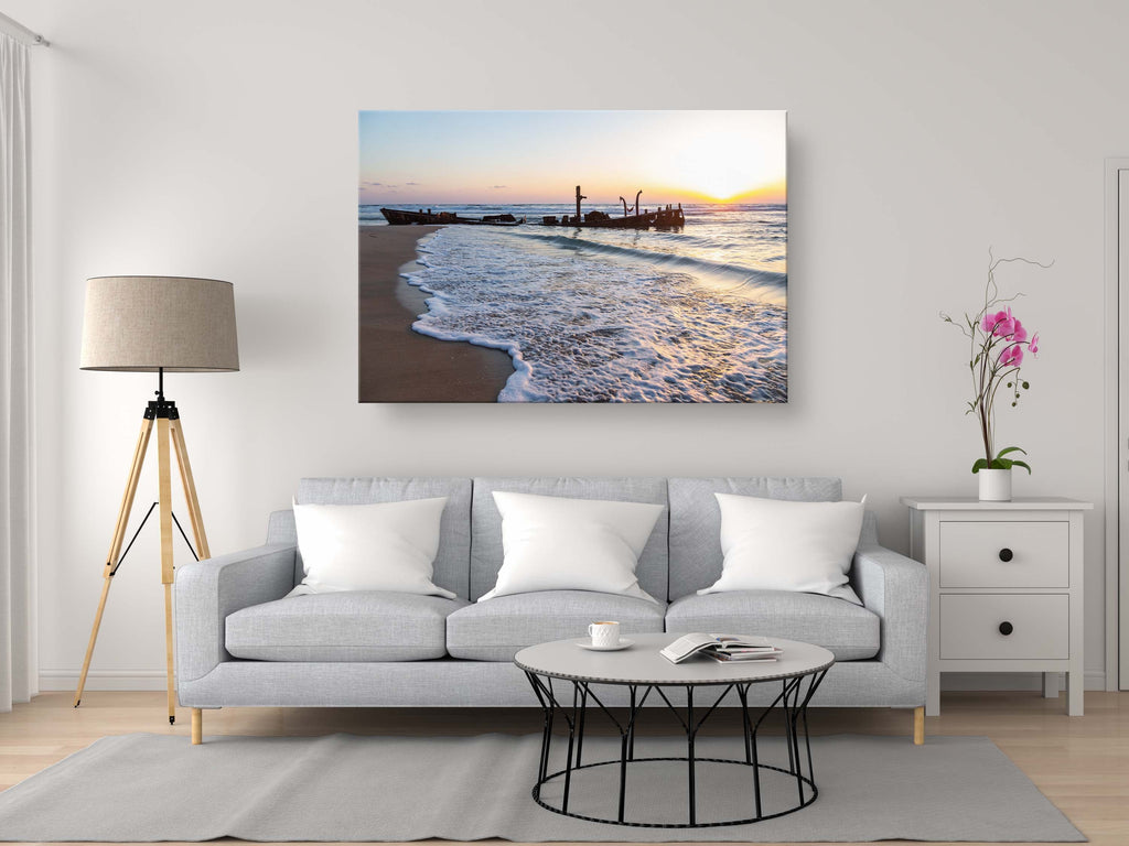 Holy Land Israeli Seascape with Wrecked Fishing Boat — Beach and Waves At Sunset