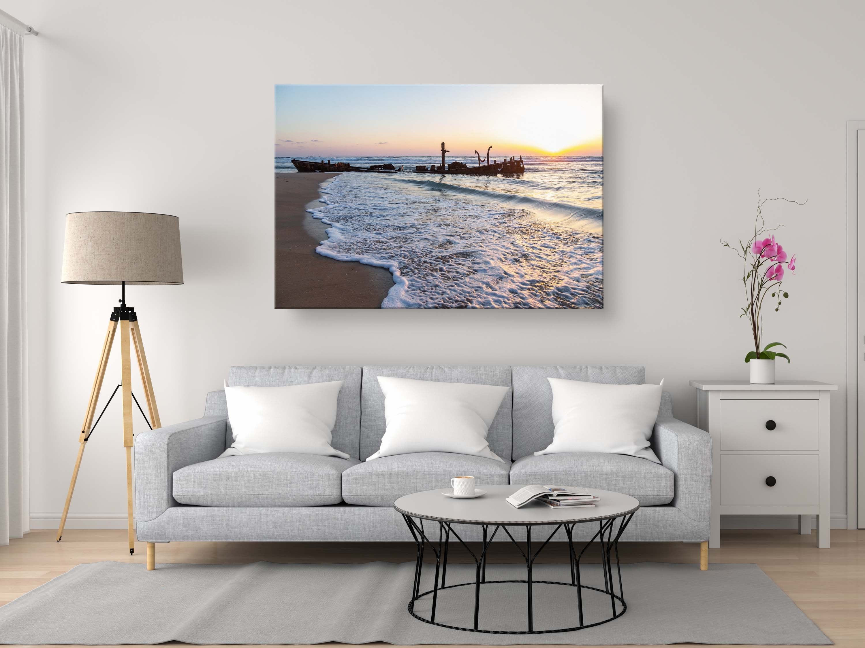Holy Land Israeli Seascape with Wrecked Fishing Boat — Beach and Waves At Sunset