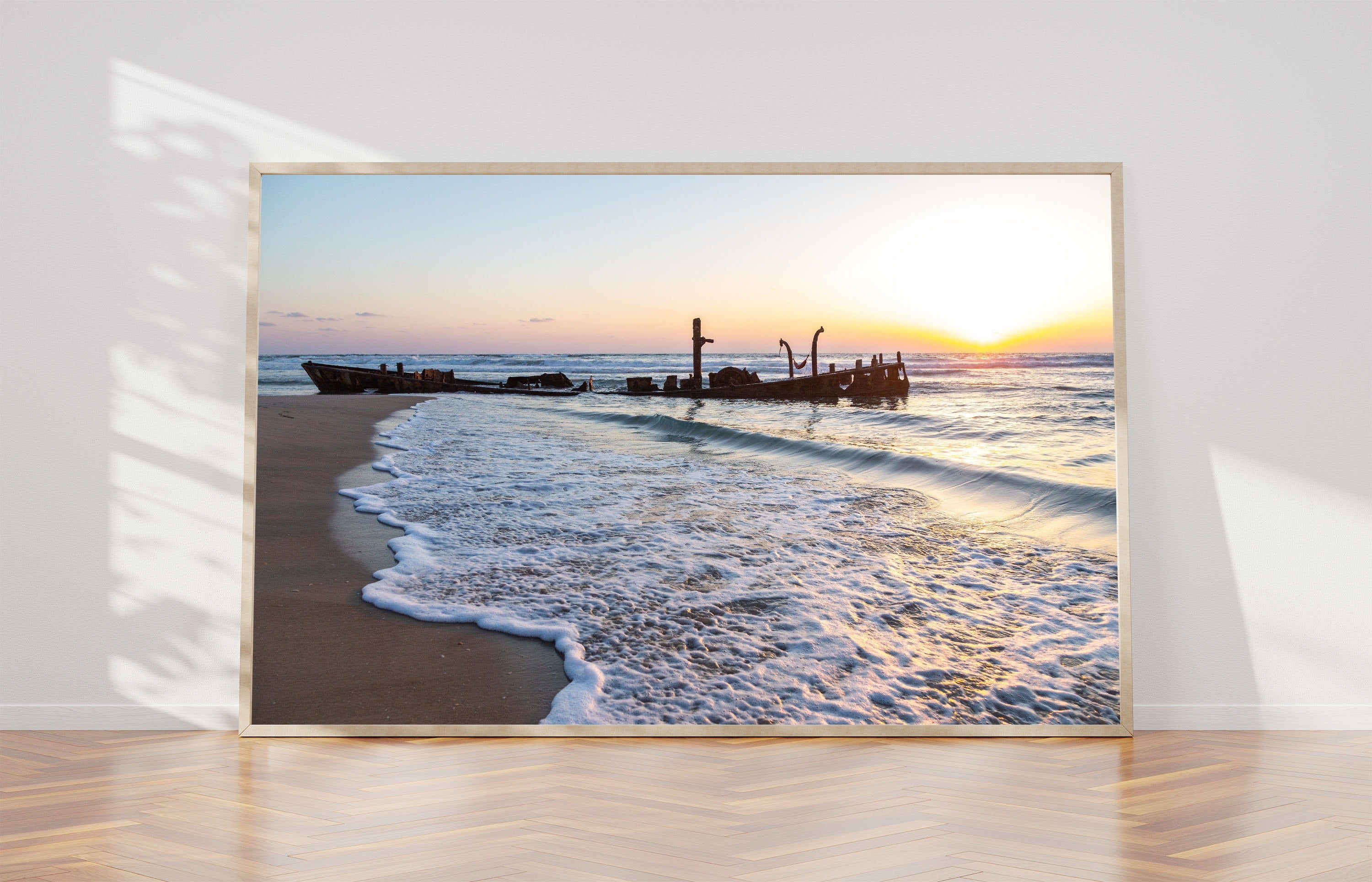 Holy Land Israeli Seascape with Wrecked Fishing Boat — Beach and Waves At Sunset