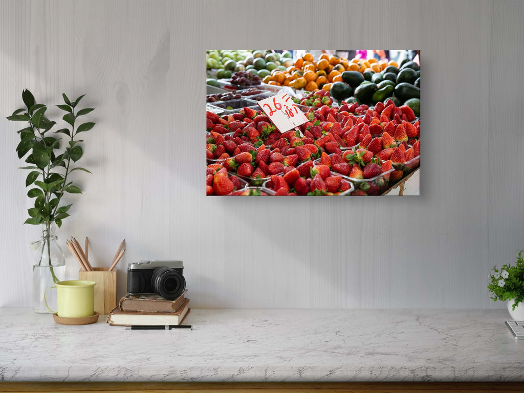 Holy Land Strawberries at the Jerusalem Market Mahane Yehuda — Colorful Kitchen Israel