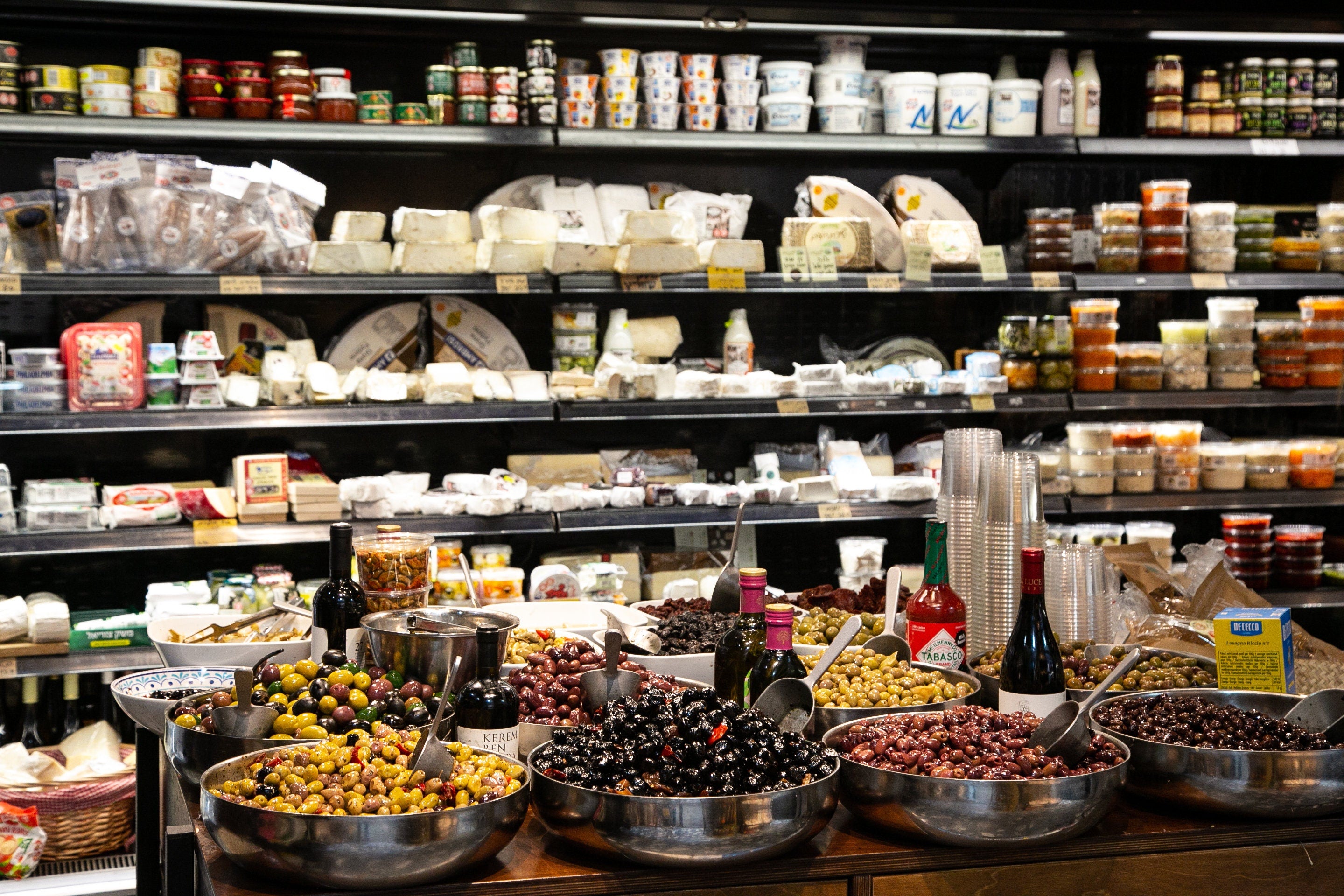 Holy Land Olives and Cheeses Shop at the Jerusalem Market Machane Yehuda — Kitchen