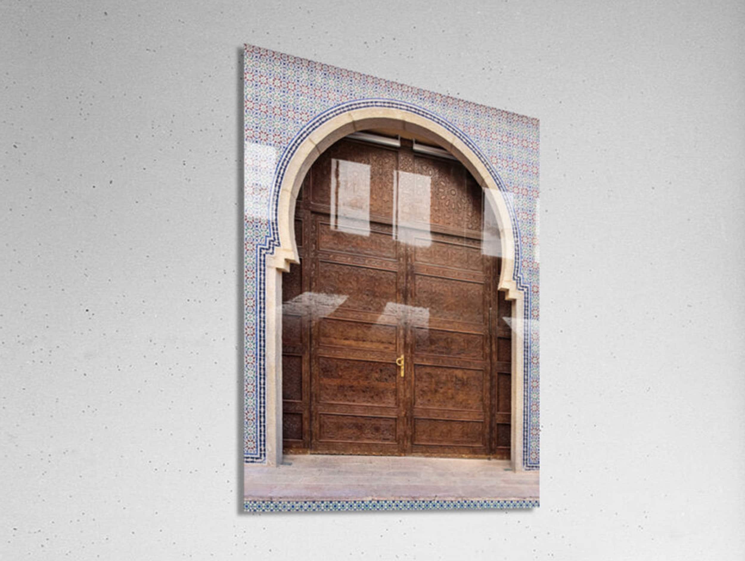 Jerusalem Old Carved Wooden Door with Moroccan Andalusian Decorative Mosaic — Worldwide North Africa Jewish Heritage Center Entrance