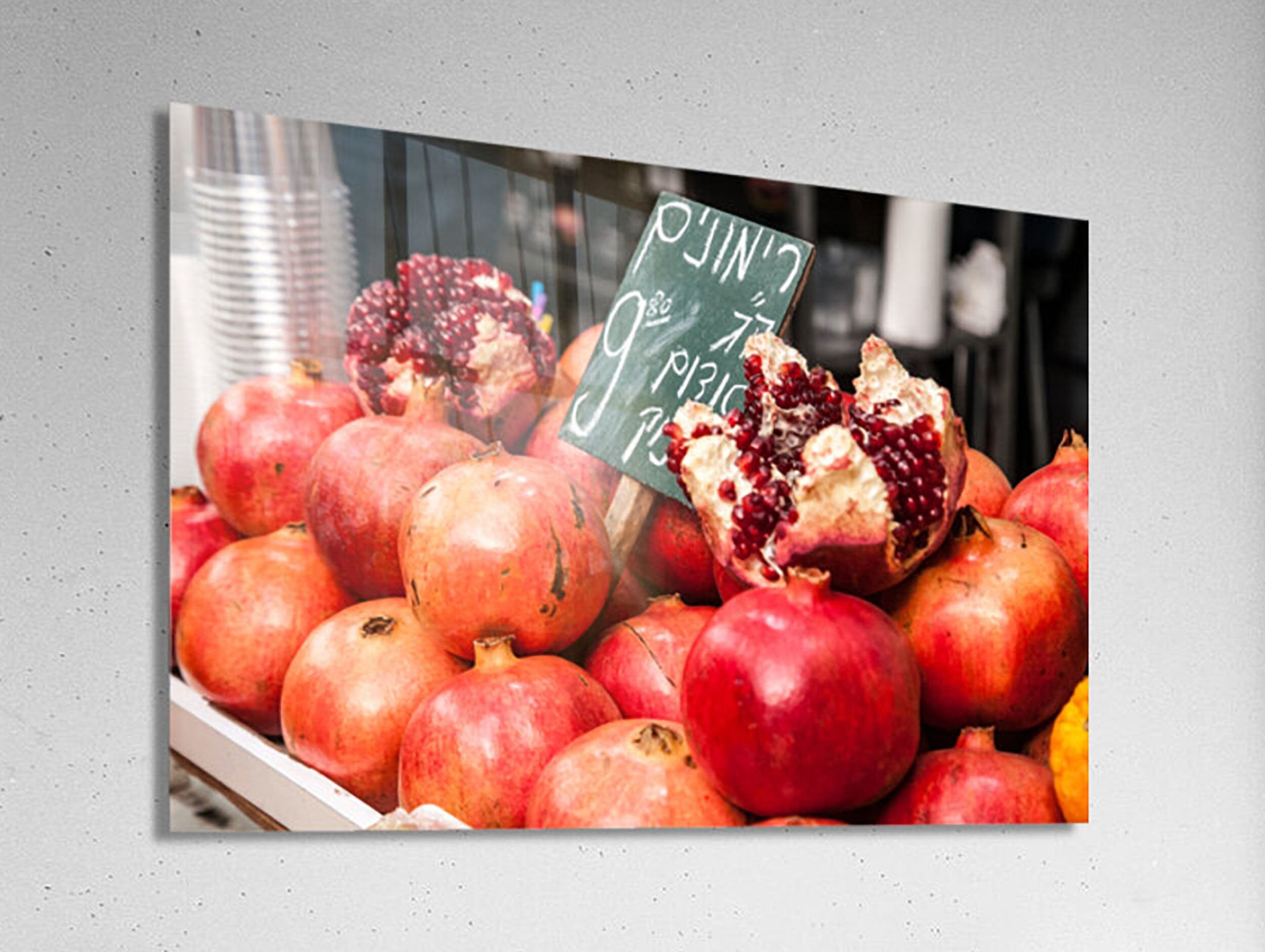 Red Sweet Pomegranates Rimonim at the Jerusalem Market Mahane Yehuda — Kitchen Red