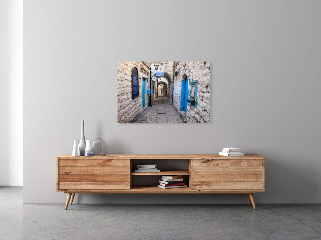 Safed Tzfat Old City Pedestrian Street with Blue Doors Jerusalem Stones — Photography