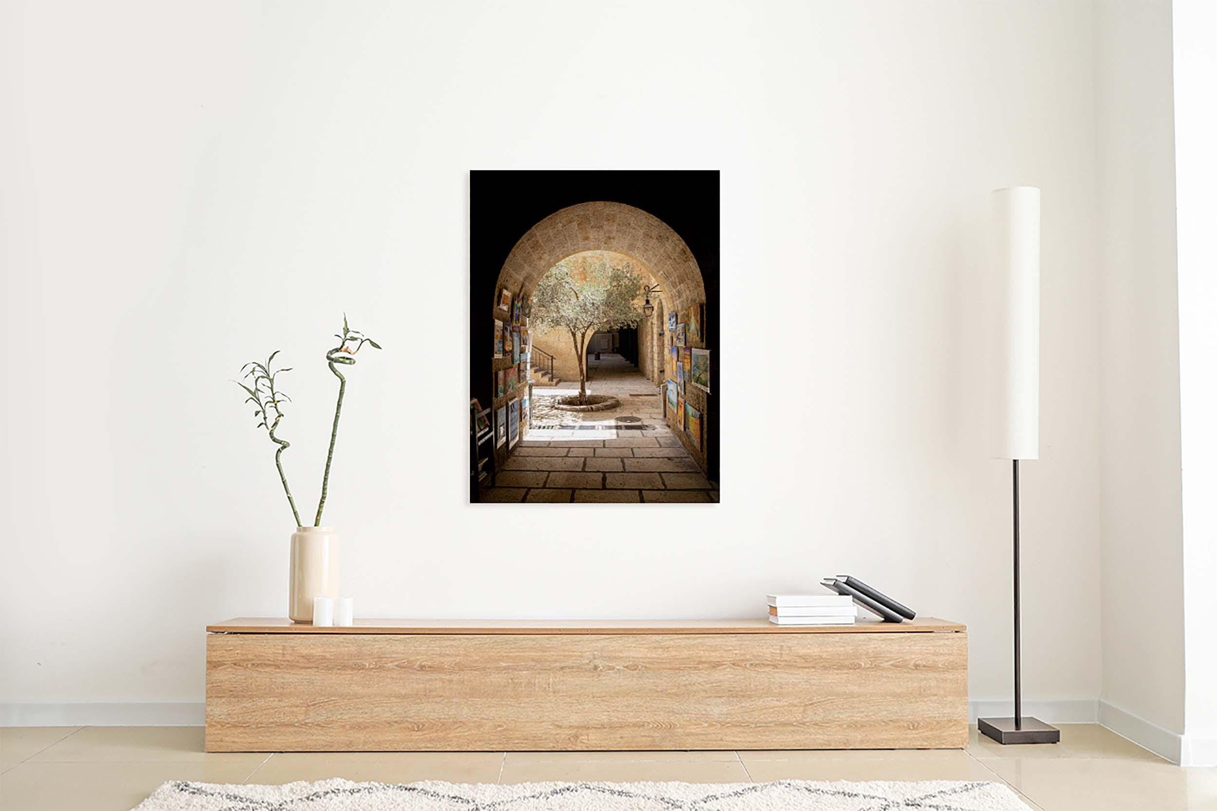 Jerusalem Old City Street — Pedestrian Street with Olive Tree Arch — Jewish Quarter