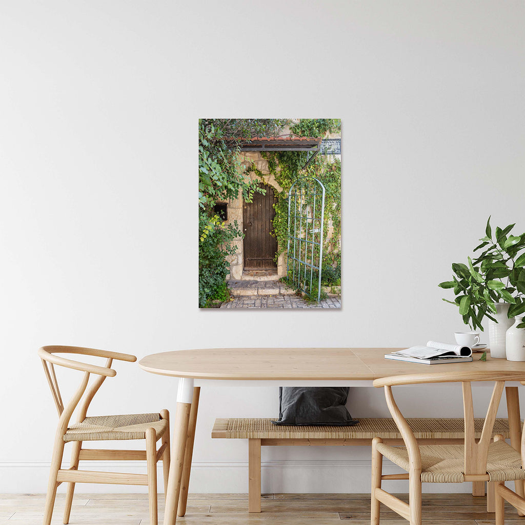 Jerusalem Vintage Brown Wooden Door with Ivy — Yamin Moshe Neighborhood